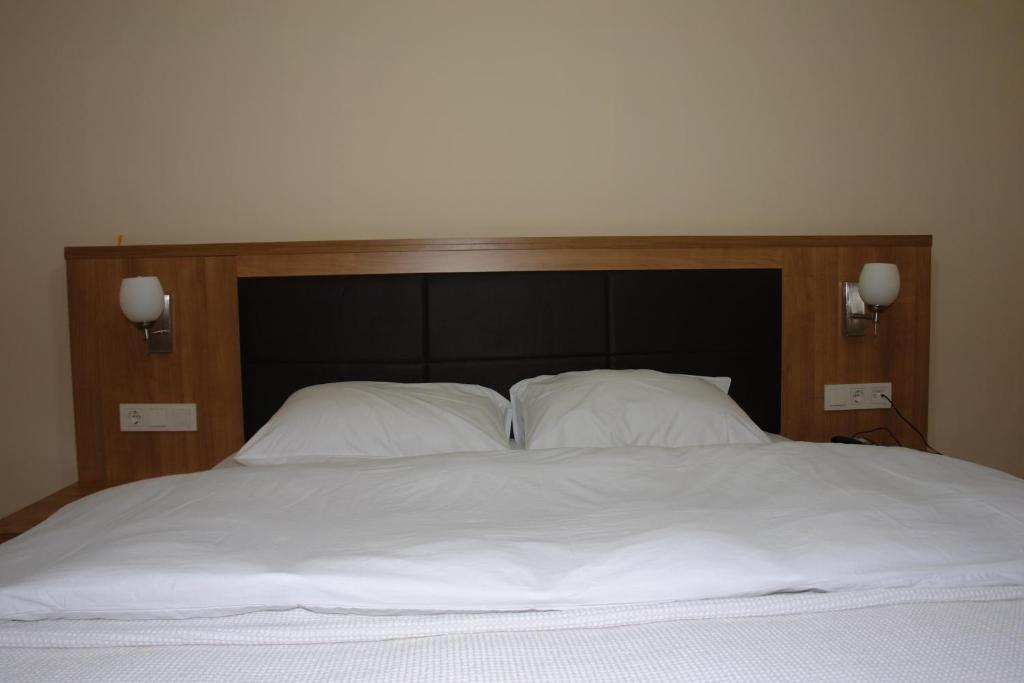 Hotel Almatur Yusufeli Екстериор снимка